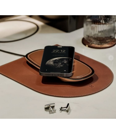 Bezvadu lādētājs LUNAR ARTEFACTS PULSE VOLITARI  Classic Brown