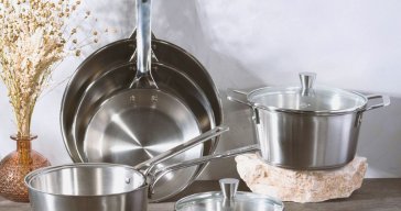 Virtuves&#x20;trauki&#x20;un&#x20;piederumi